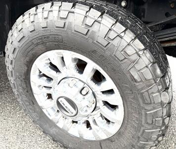2021 Ford F-350 Crew Cab LARIAT 4X4 - Photo 23 - Finksburg, MD 21048