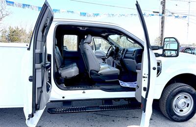 2020 Ford F-250  Ext Cab XL 4X4 UTILITY BED - Photo 11 - Finksburg, MD 21048