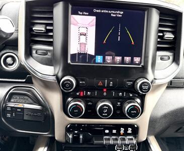 2019 RAM 3500 Laramie  Crew Cab LARAMIE FLAT BED 4X4 DRW - Photo 17 - Finksburg, MD 21048