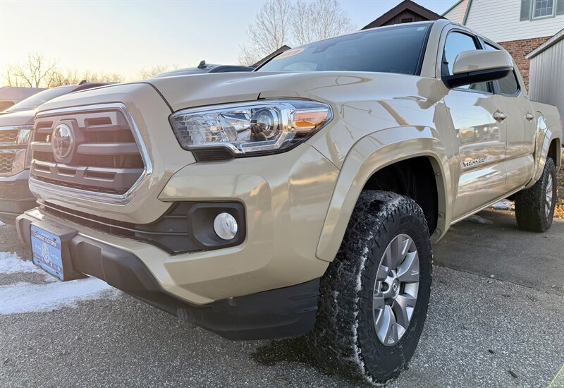 2019 Toyota Tacoma  SR5 V6 4X4