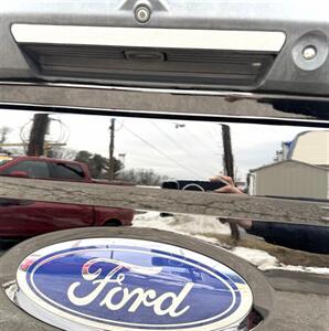2018 Ford F-350 Crew Cab LARIAT 4X4 - Photo 11 - Finksburg, MD 21048