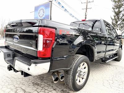 2018 Ford F-350 Crew Cab LARIAT 4X4 - Photo 3 - Finksburg, MD 21048