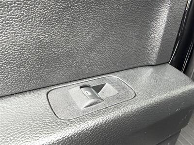 2018 Ford F-350 Crew Cab LARIAT 4X4 - Photo 27 - Finksburg, MD 21048