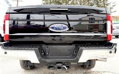2018 Ford F-350 Crew Cab LARIAT 4X4 - Photo 9 - Finksburg, MD 21048