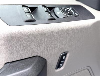 2022 Ford F-350  Crew Cab XLT 4X4 - Photo 31 - Finksburg, MD 21048