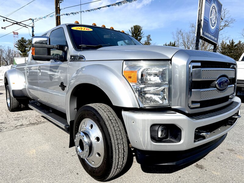 2016 Ford F-450  Crew Cab PLATINUM  4X4 DRW - Photo 1 - Finksburg, MD 21048