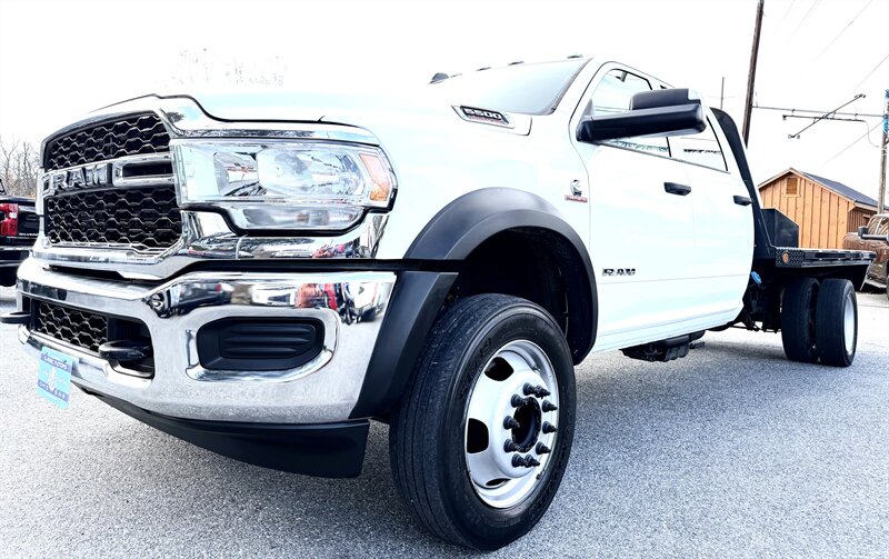 2019 RAM 5500 Tradesman  Crew Cab Flat Bed DRW