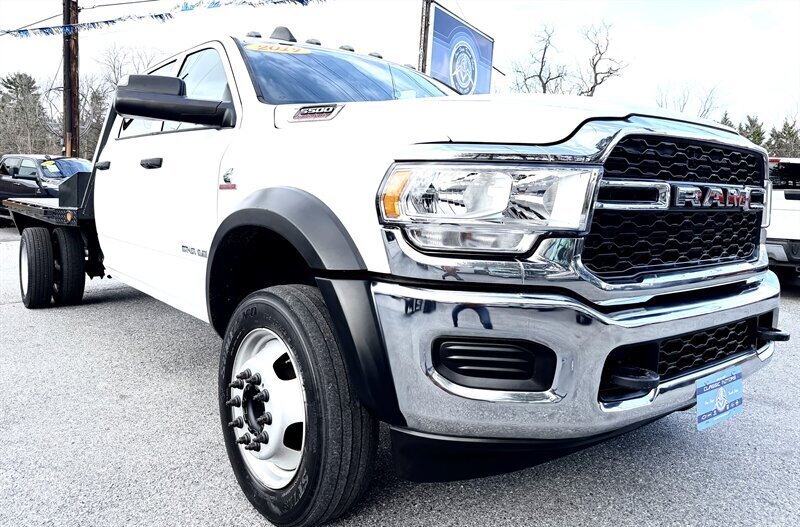 2019 RAM 5500 Tradesman  Crew Cab Flat Bed DRW