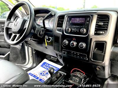 2016 RAM 3500 SLT  Crew Cab Trademan C&C 4X4 DRW - Photo 14 - Finksburg, MD 21048