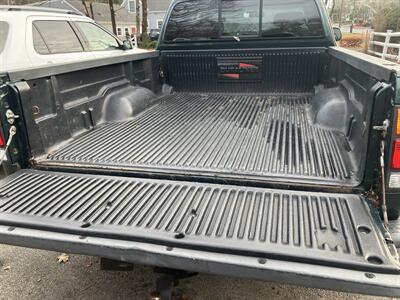 2001 Toyota Tundra Limited 4dr Access Cab Limited V8 - Photo 16 - North Easton, MA 02356