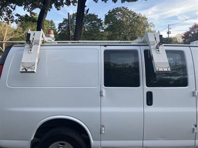 2015 GMC Savana 3500 - Photo 4 - North Easton, MA 02356
