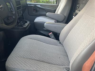 2015 GMC Savana 3500 - Photo 9 - North Easton, MA 02356