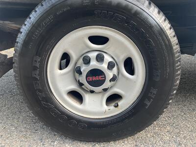 2015 GMC Savana 3500 - Photo 14 - North Easton, MA 02356