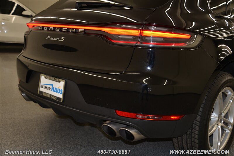 2020 Porsche Macan S photo