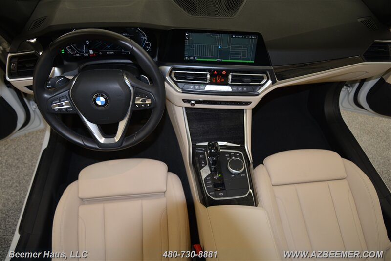 2021 BMW 3-Series 330e photo