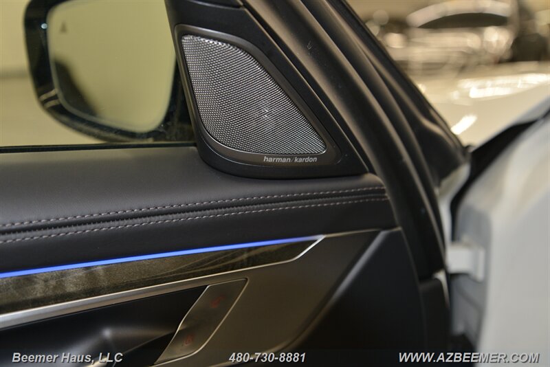 2021 BMW 7-Series 750i xDrive photo