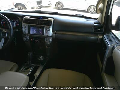 2018 Toyota 4Runner SR5 Premium - Photo 34 - Mesa, AZ 85202