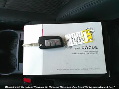 2019 Nissan Rogue S   - Photo 49 - Mesa, AZ 85202