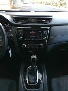 2019 Nissan Rogue S   - Photo 35 - Mesa, AZ 85202