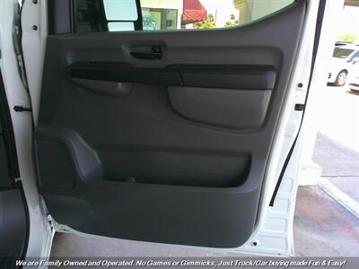 2014 Nissan NV 2500 HD SV   - Photo 18 - Mesa, AZ 85202