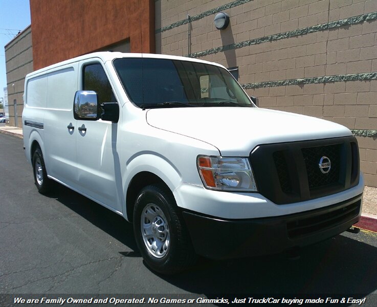 2014 Nissan NV 2500 HD SV  