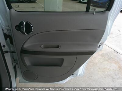 2006 Chevrolet HHR LT - Photo 28 - Mesa, AZ 85202