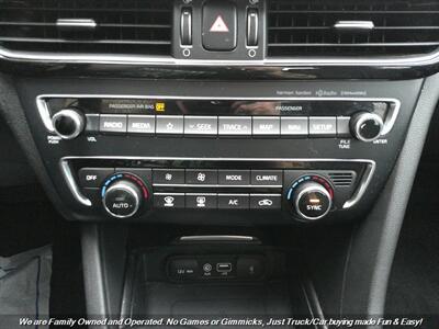 2020 Kia Optima EX Premium   - Photo 31 - Mesa, AZ 85202