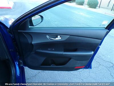 2019 Kia Forte LXS - Photo 29 - Mesa, AZ 85202