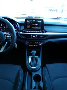 2019 Kia Forte LXS - Photo 33 - Mesa, AZ 85202