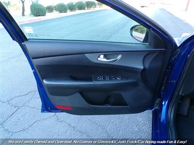 2019 Kia Forte LXS - Photo 12 - Mesa, AZ 85202