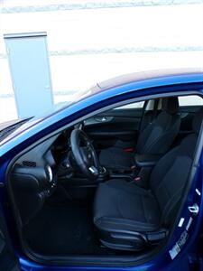 2019 Kia Forte LXS - Photo 15 - Mesa, AZ 85202