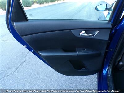 2019 Kia Forte LXS - Photo 17 - Mesa, AZ 85202