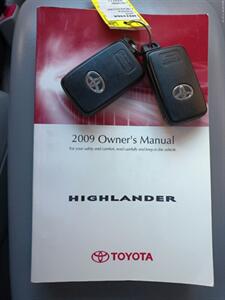 2009 Toyota Highlander Limited   - Photo 38 - Mesa, AZ 85202