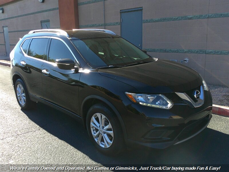 2015 Nissan Rogue SV  