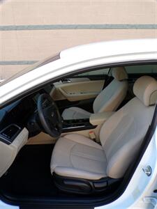 2017 Hyundai Sonata SE   - Photo 15 - Mesa, AZ 85202