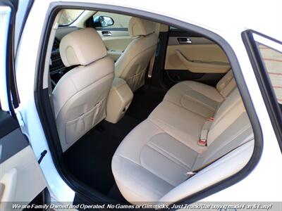 2017 Hyundai Sonata SE   - Photo 18 - Mesa, AZ 85202