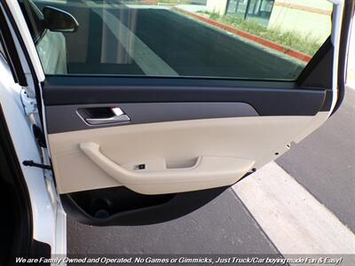 2017 Hyundai Sonata SE   - Photo 25 - Mesa, AZ 85202