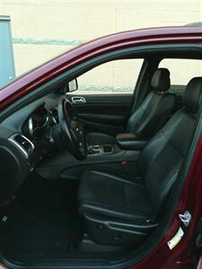 2020 Jeep Grand Cherokee Altitude   - Photo 15 - Mesa, AZ 85202