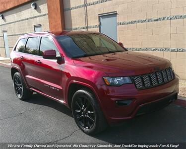 2020 Jeep Grand Cherokee Altitude   - Photo 1 - Mesa, AZ 85202