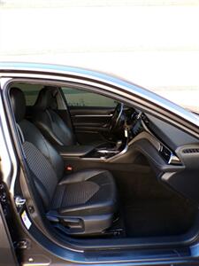 2019 Toyota Camry SE - Photo 26 - Mesa, AZ 85202