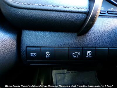 2019 Toyota Camry SE - Photo 35 - Mesa, AZ 85202