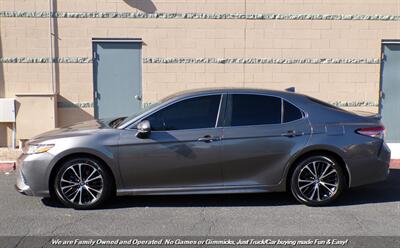 2019 Toyota Camry SE - Photo 5 - Mesa, AZ 85202