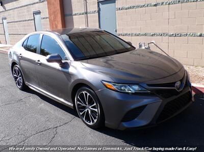 2019 Toyota Camry SE - Photo 1 - Mesa, AZ 85202