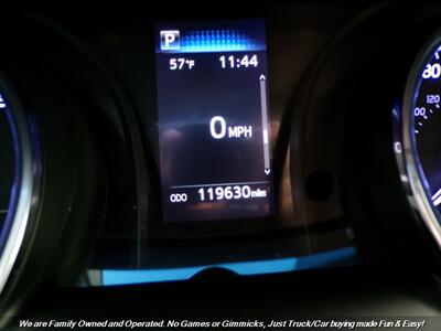 2019 Toyota Camry SE - Photo 11 - Mesa, AZ 85202