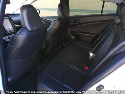2018 Toyota Prius Four Touring   - Photo 18 - Mesa, AZ 85202