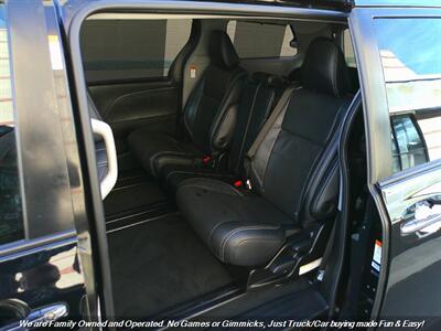 2015 Toyota Sienna SE Premium 8-Passeng - Photo 19 - Mesa, AZ 85202