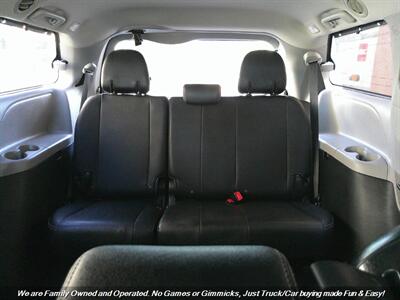 2015 Toyota Sienna SE Premium 8-Passeng - Photo 23 - Mesa, AZ 85202