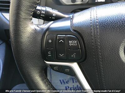 2015 Toyota Sienna SE Premium 8-Passeng - Photo 45 - Mesa, AZ 85202