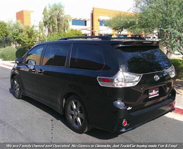 2015 Toyota Sienna SE Premium 8-Passeng - Photo 7 - Mesa, AZ 85202