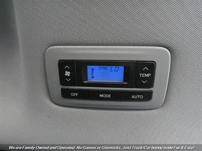 2015 Toyota Sienna SE Premium 8-Passeng - Photo 37 - Mesa, AZ 85202